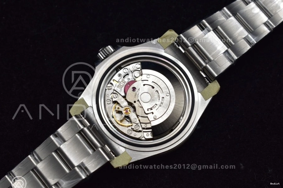 on ARF1:1 Bracelet Edition Best LV Submariner Steel 16610 Green 904L SS SH3135 V 1140 Seasonal 0722